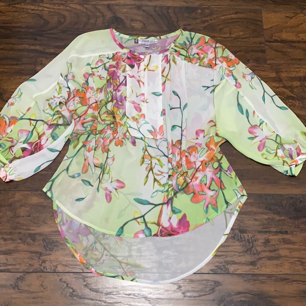 Sheer Jennifer Lopez floral high low top small